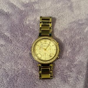 Michael Kors Women’s 
Parker Gold Tone - Chronograph
Watch MK5354